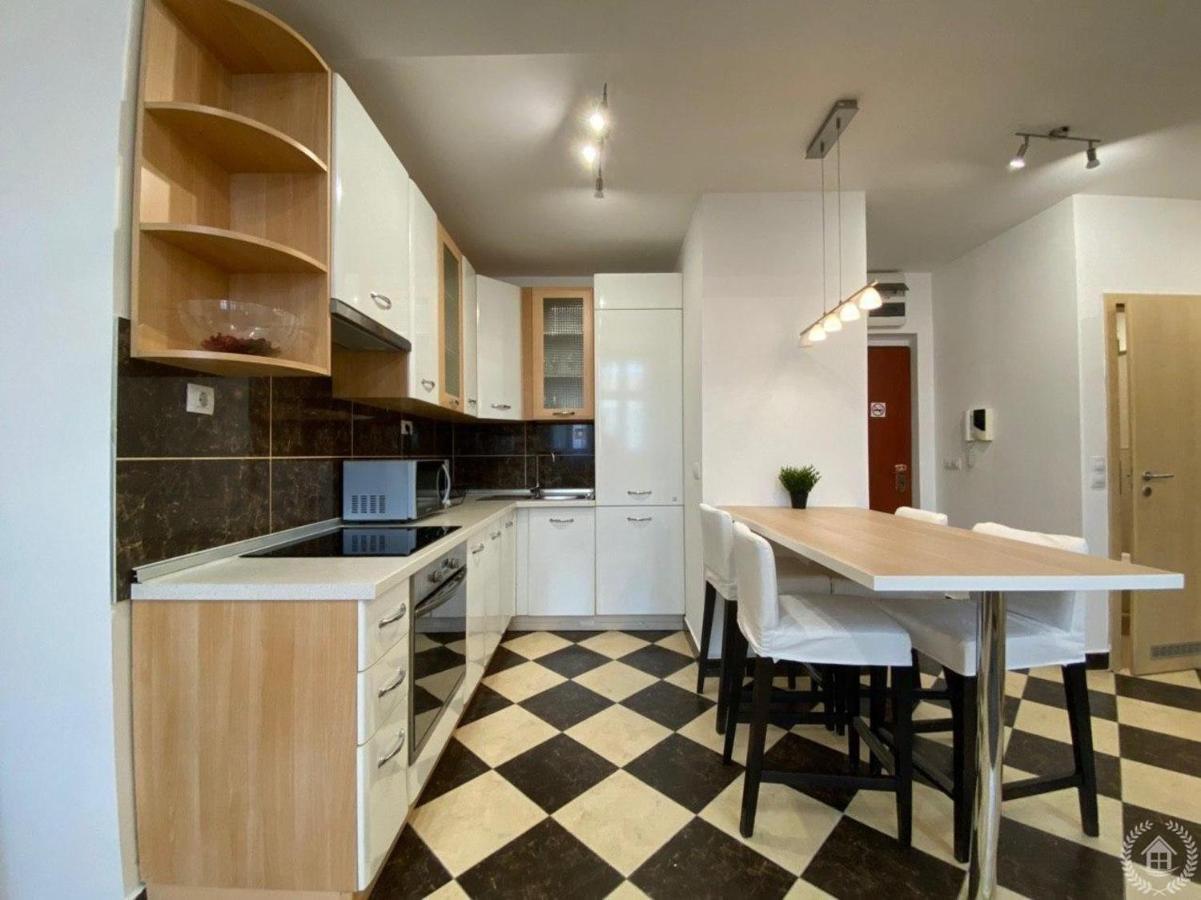 Downtown Gozsdu Vibe Apartment II Budapest Exterior photo